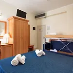 De La Hotel