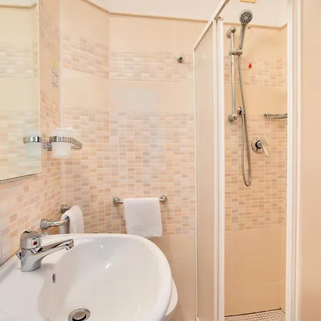 De La チェゼナーティコ