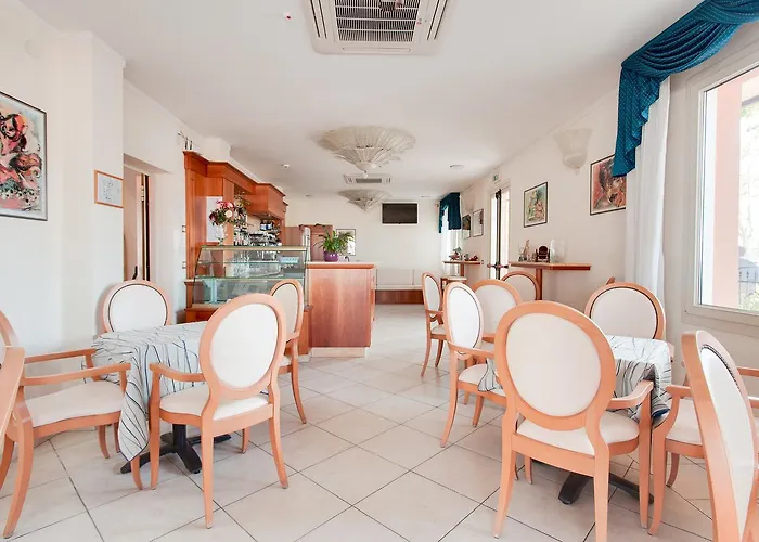 Hotel De La Cesenatico